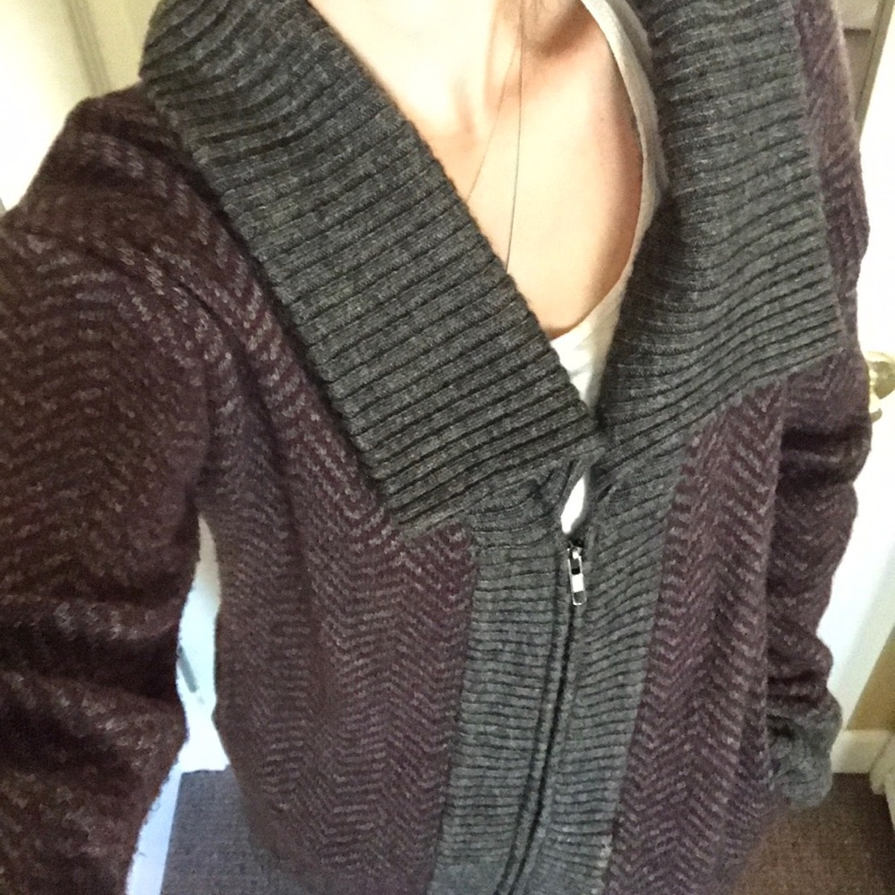 Sweater - Picture 3 of 4
